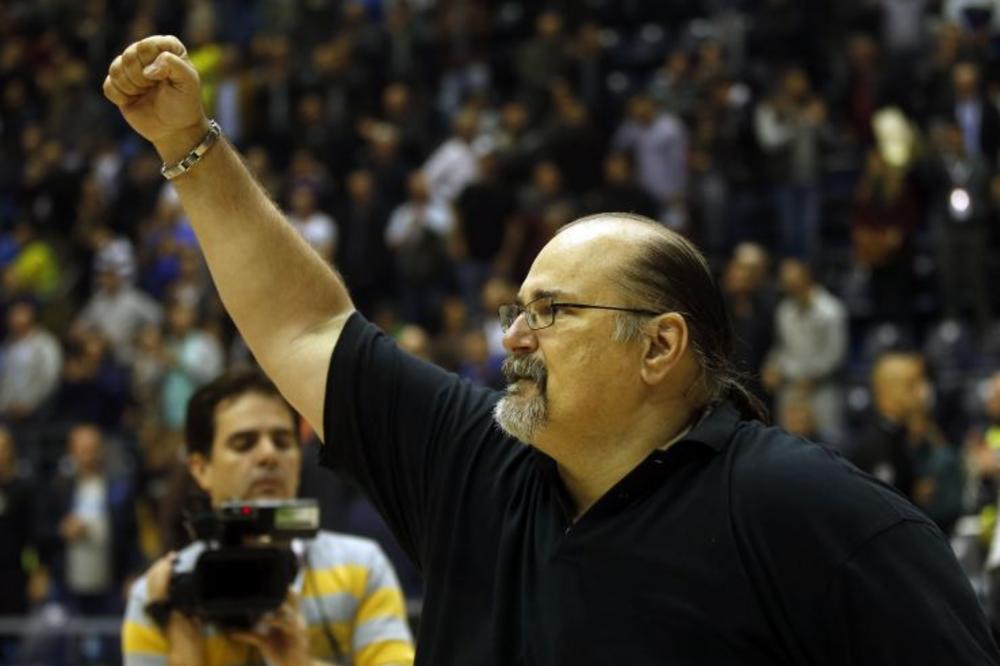 Džikić posle poraza od AEK-a objašnjvao Grcima gde je nestao moćni Partizan! (VIDEO)