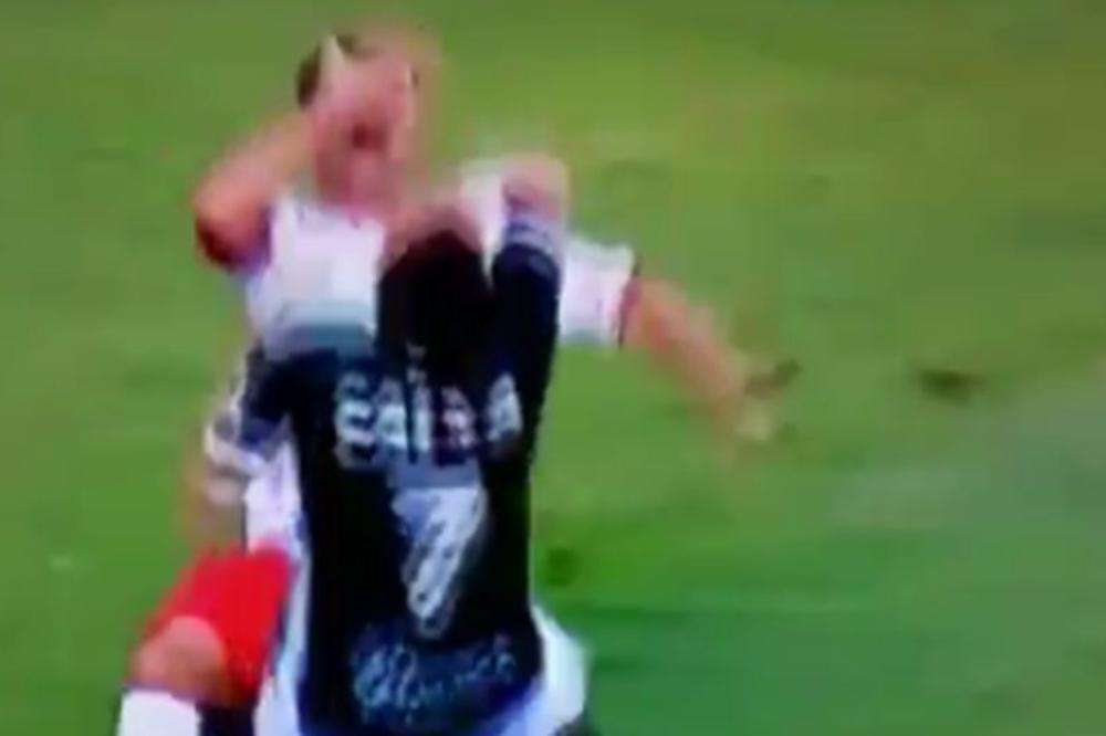 Koliko je ovo jadno? Da li je ovo najpatetičniji pokušaj simuliranja ikada? (VIDEO)