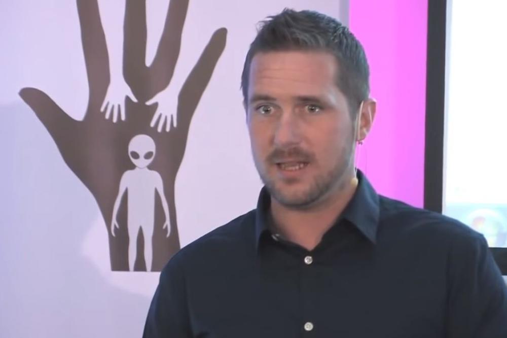 Poznati britanski teoretičar zavere PRONAĐEN MRTAV U POLJSKOJ! Imao je opasne neprijatelje - tvrdi njegova majka! (VIDEO)