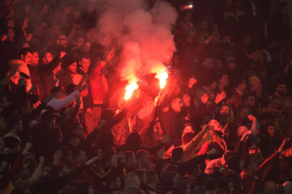 Čekaju Zvezdu pred navijačima: Evroliga samo novčano kaznila Galatu za divljanje protiv CSKA!