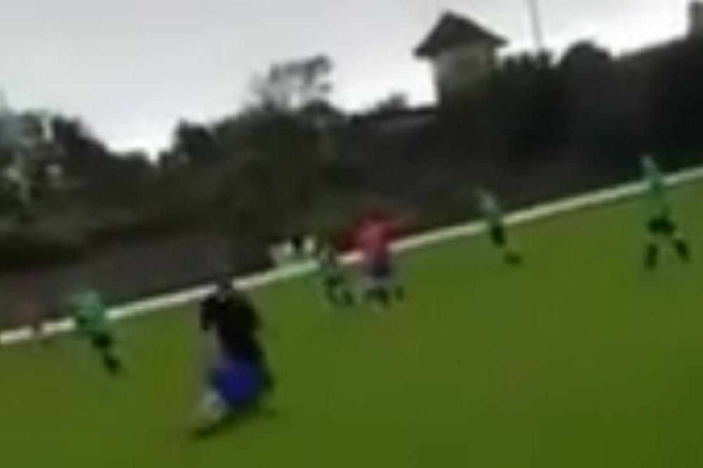 Navijač uleteo s leđa i izveo kečerski potez na sudiji, pa pobegao! (VIDEO)