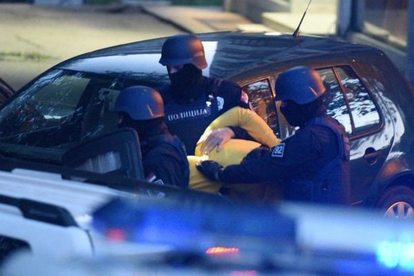 Pljačkašima menjačnice određen pritvor, sutra na saslušanju kod tužioca!