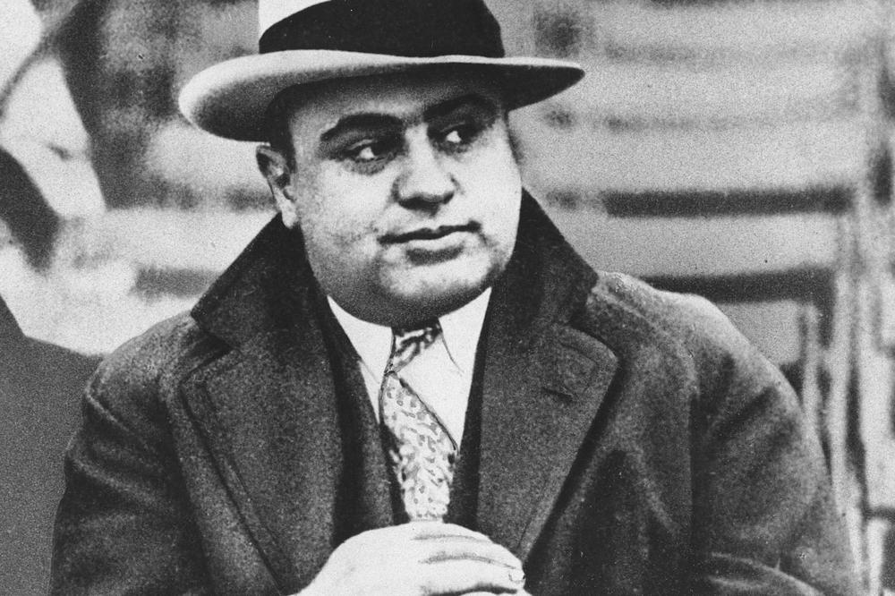 POKOLJ ZA DAN ZALJUBLJENIH: Sumnja se da je iza GNUSNOG ZLOČINA bio slavni MAFIJAŠ, nakon njega se PLAŠIO DUHA?!