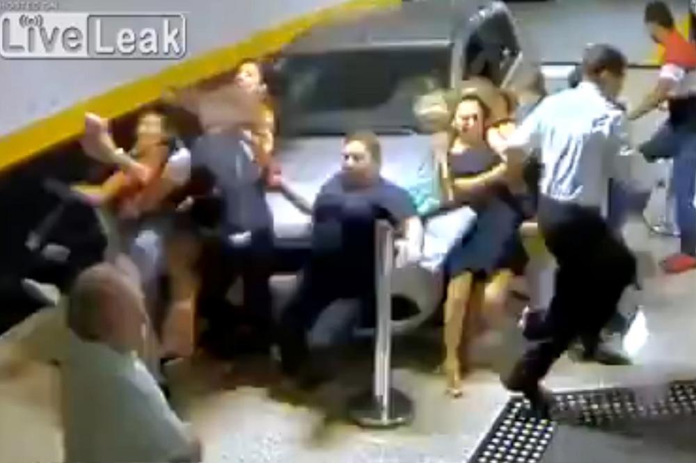 Uletela PUNIM GASOM u masu i napravila MASAKR! (UZNEMIRUJUĆI VIDEO)