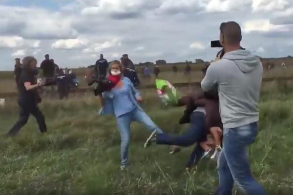 Sećate se snimateljke koja je saplitala izbeglice? E, sad je dobila nagradu! (VIDEO)