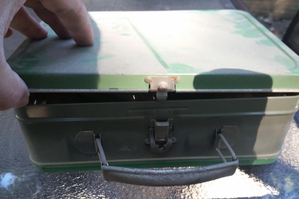 KRAJ DRAME ISPRED SRPSKE AMBASADE U GRČKOJ: Policija otkrila šta je bilo u sumnjivom KOFERU!