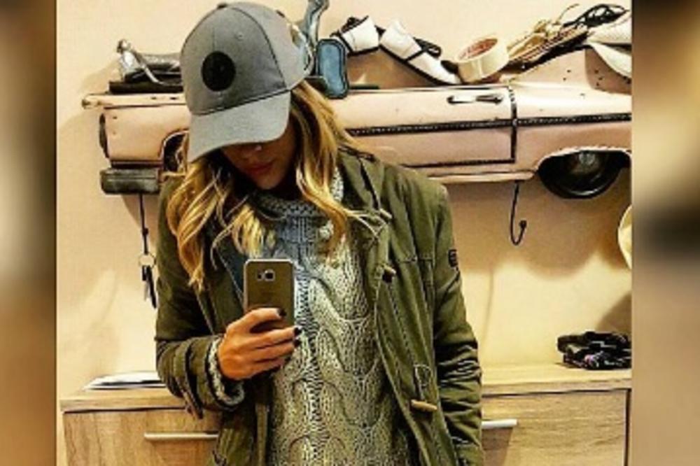 Dule Savić ima opasno seksi snajku: Nije Mirka jedina bomba, pogledajte ovu Pinkovu voditeljku! (FOTO)