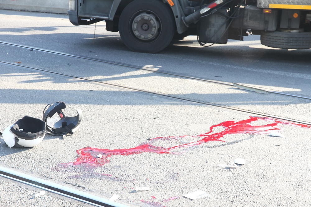 Vrištala od bolova u lokvi krvi: Legendarni britanski trener pregazio svoju ženu! (FOTO)