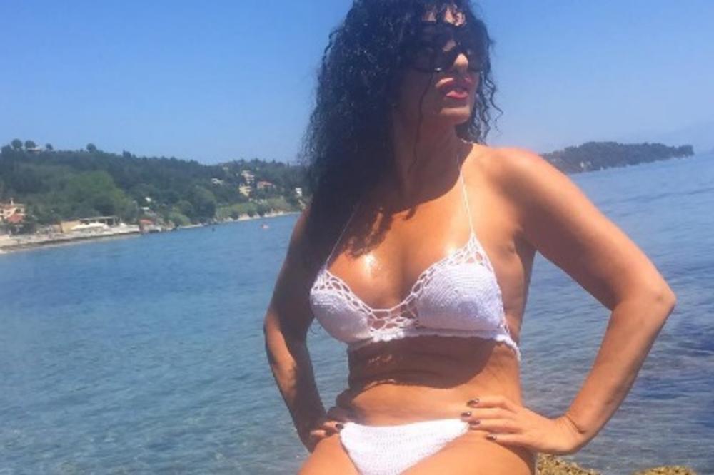 SAMO DA VIDITE ŠTA LIDIJI VUKIĆEVIĆ RADI MLAĐI DEČKO: Svaka bi žena HTELA BAŠ OVO, objavljene PRIVATNE FOTKE