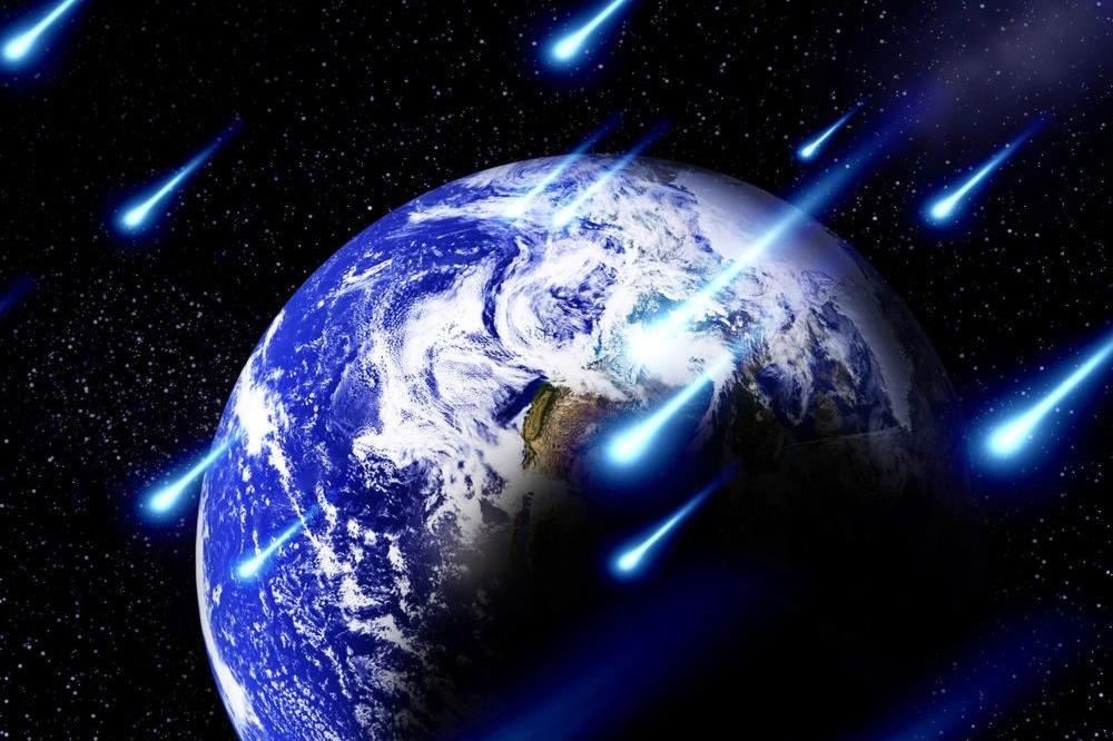 NOSTRADAMUSOVO PROROČANSTVO SE OSTVARUJE? Kiša meteora večeras će počistiti čovečanstvo!