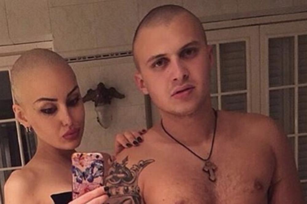 KARIĆ JOJ ZABIO NOŽ U LEĐA? Misicu obolelu od raka dečko PREVARIO i ostavio!