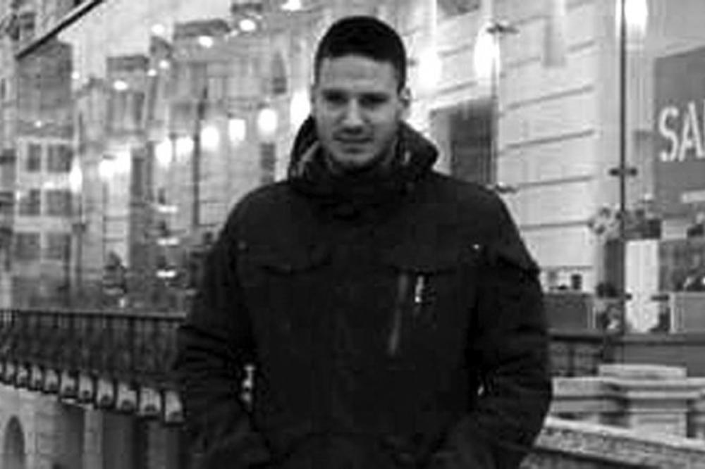 Zvezda i Delije otkrili spomen ploču za ubijenog navijača, a ono što piše na njoj naježiće svakoga! (FOTO)