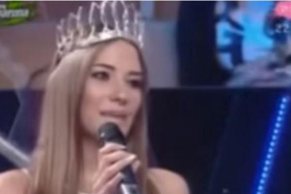 Bila Mis Srbije pre 6 godina, a onda se navukla na plastične operacije: Sad je teško prepoznatljiva! (FOTO)