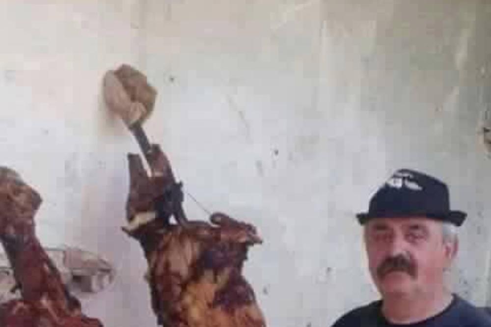 Oglas na Fejsbuk izaziva nevericu: Hoću prirodnu plavušu, da nema ni veštački zub  (VIDEO)