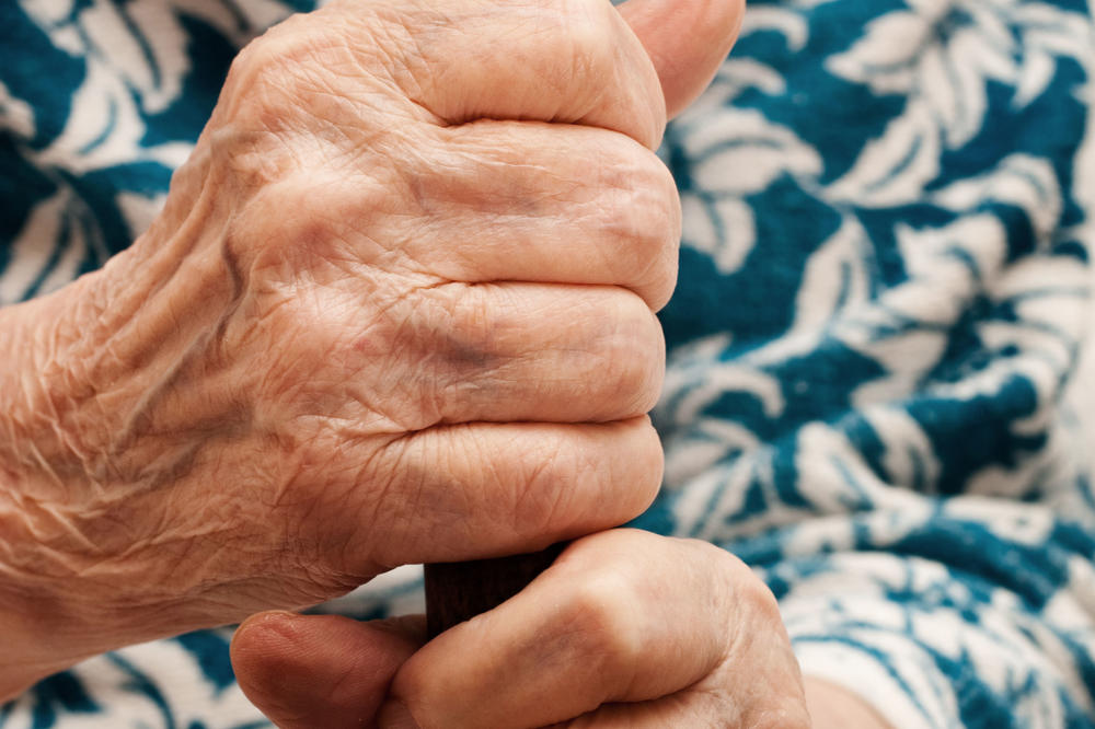 SRPSKA STARICA ĆE VAM VRATITI VERU U LJUDE: Iako jedva preživljava, sa novcem koji je dobila URADILA JE DIVNU STVAR