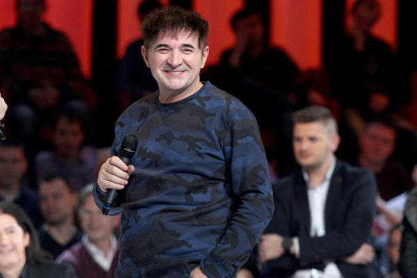 Životna ispovest Mitra Mirića: Vidovnjak mi je pravio pesme, a jednu moju pesmu Vučić zna napamet!