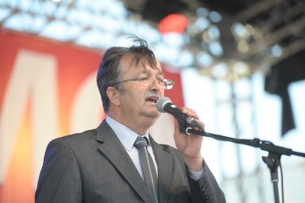 RASIPA SE DSS! Sandu izbacili, Ristić otišao sam!