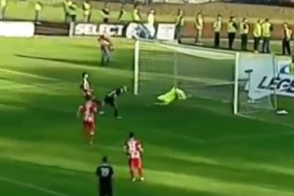 MANOJLOVIĆEVE BRAVURE: Ispravite nas ako grešimo, ali Zvezda dugo nije imala boljeg golmana! (VIDEO)