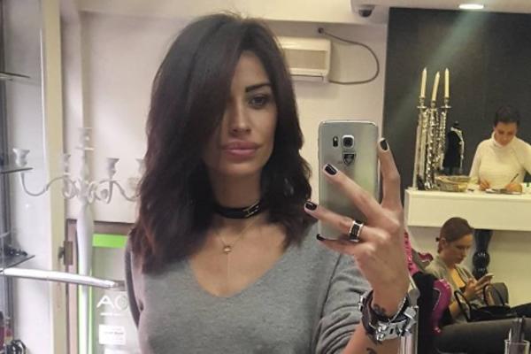 Stojketova bivša na ivici anoreksije! To nisu noge, to su čačkallice! (FOTO)