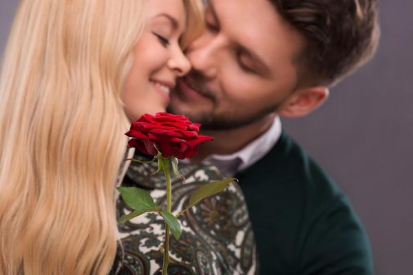 20 muških poteza koji će osvojiti i najtvrđe žensko srce (FOTO) (GIF)