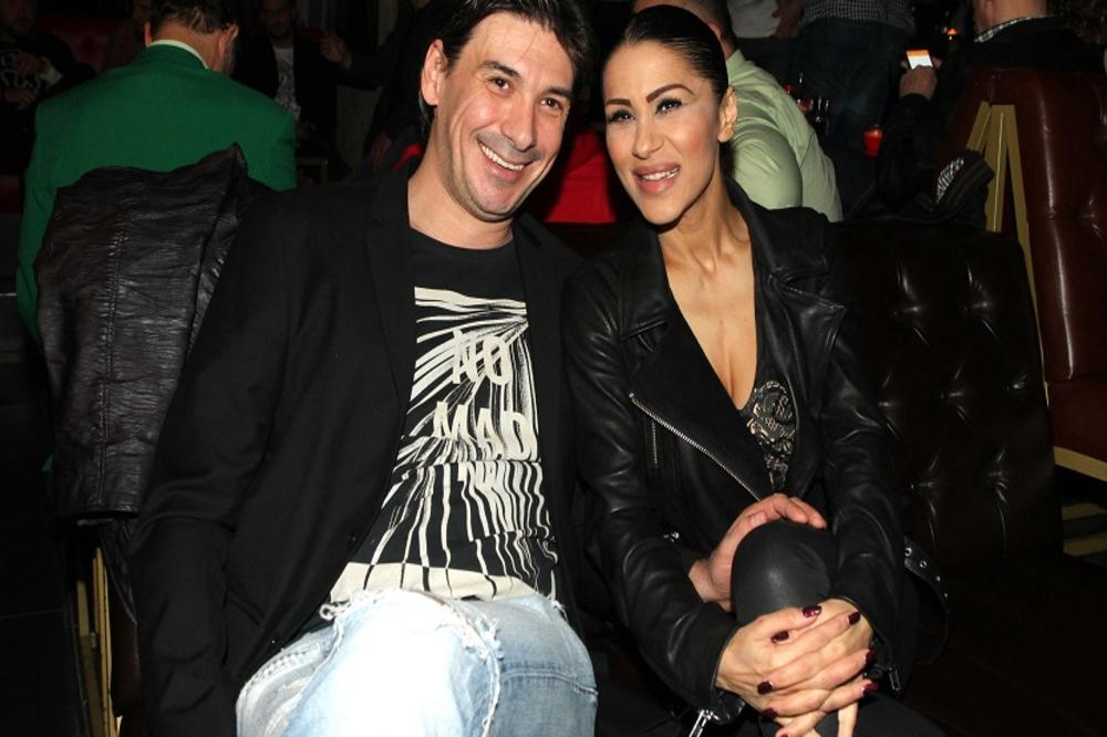 Povukla sam se iz javnosti zbog...Mina Kostić otkrila ogromnu tajnu i šokirala ljude!(FOTO)