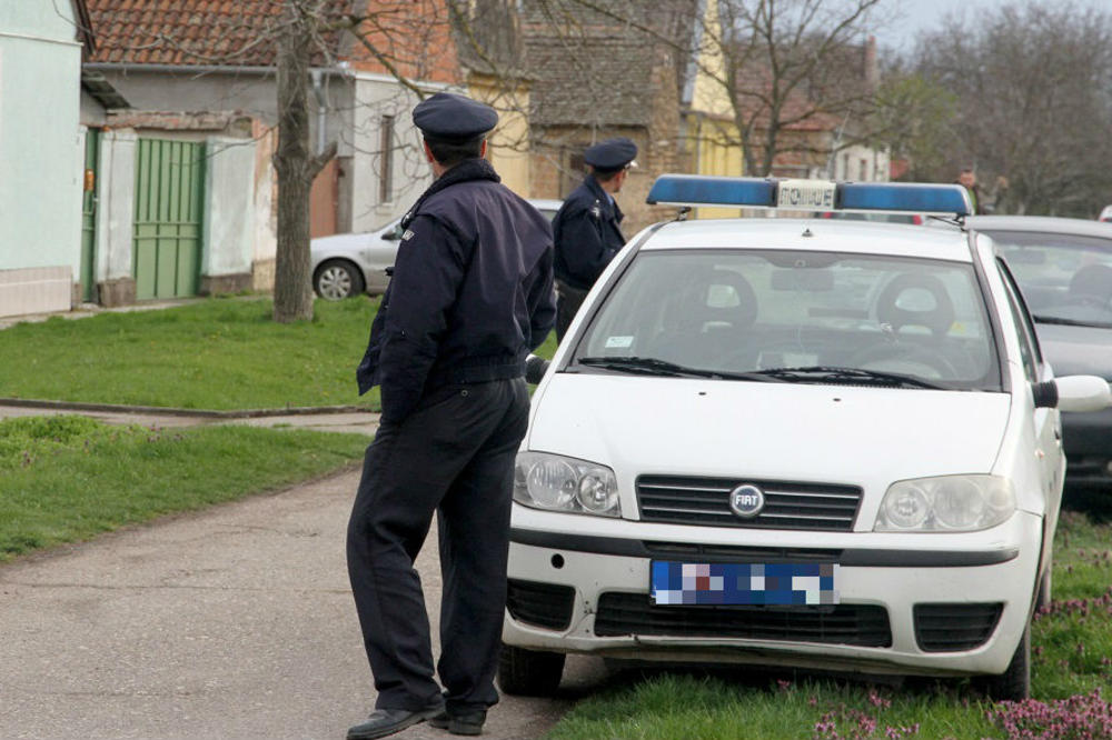 UŽAS U BELOJ CRKVI: Žena ubijena sekirom, ubio je sin!