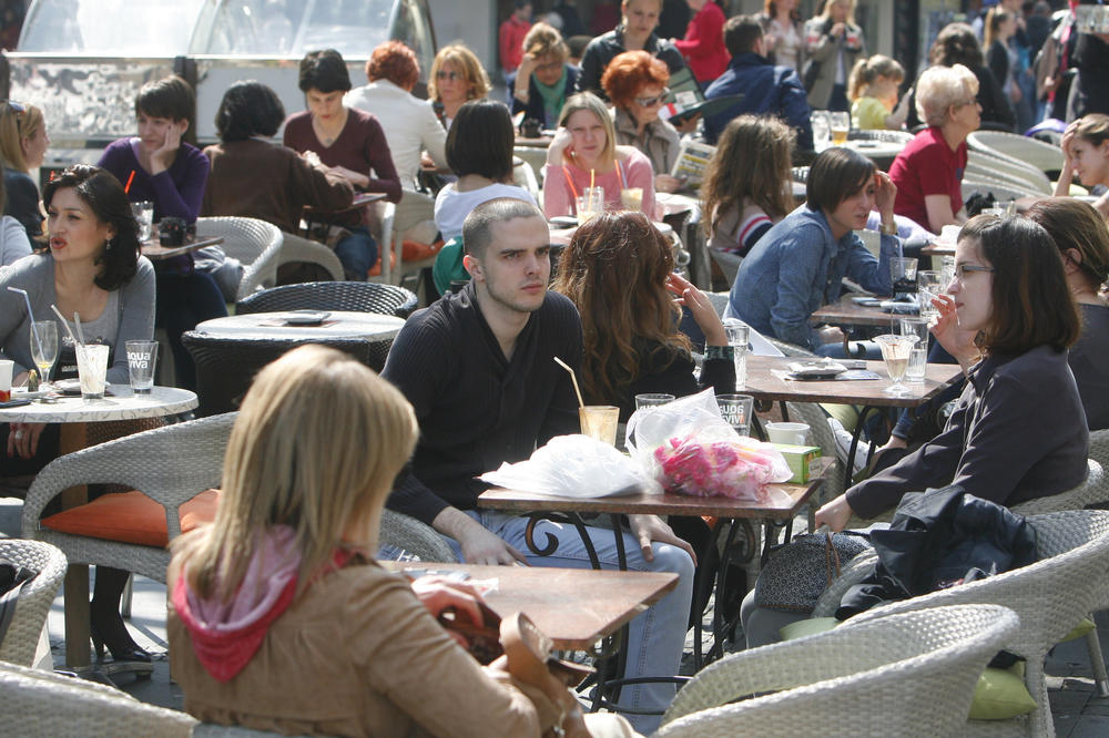 Ovi Beograđani će na protest S JASTUCIMA, a razlog što ih nose je logičan! (FOTO)