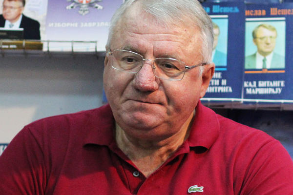 Galski picopevci, smežurana muda, engleski isprdci & Co: Koja vam je omiljena knjiga Vojislava Šešelja?