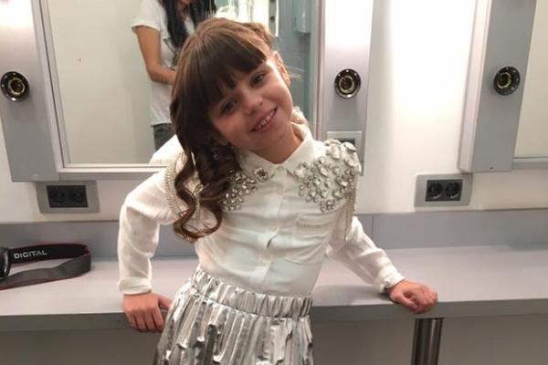 Bila je Pinkova zvezdica, a sada je sa samo 8 godina otvorila radnju: Evo šta prodaje! (FOTO)