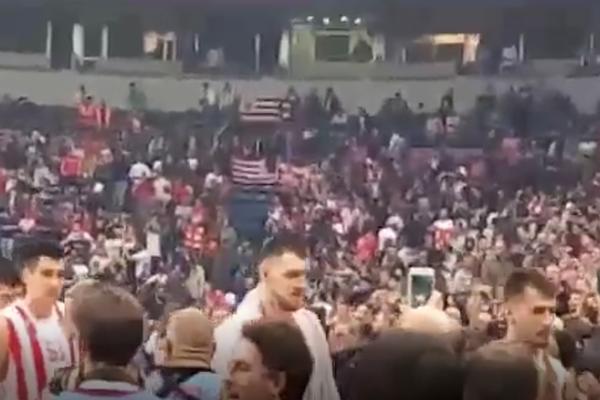 IDOL DELIJA: Jedan igrač Crvene zvezde je dobio veće ovacije od ostalih posle velike pobede! (VIDEO)