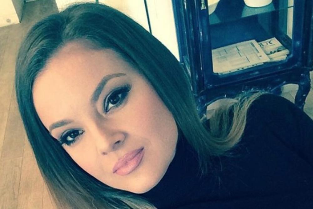 UDALA SE ZA FUDBALERA PA NESTALA SA JAVNE SCENE! Kako sada izgleda Slavica Ćukteraš koja UŽIVA U ŽIVOTU!