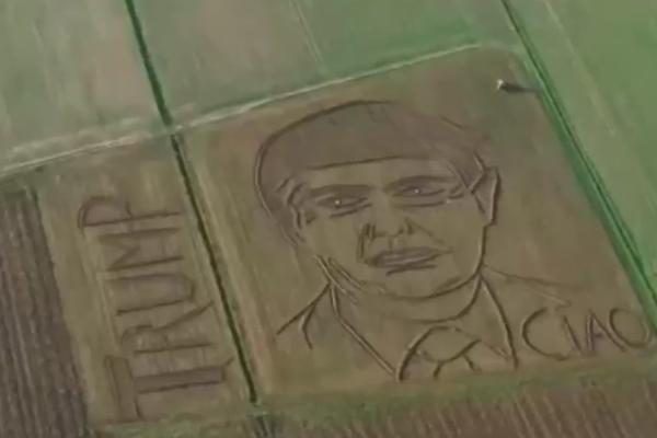 PORTERT NA CELOJ NJIVI: Italijan s traktorom nacrtao Donalda Trampa! (VIDEO)