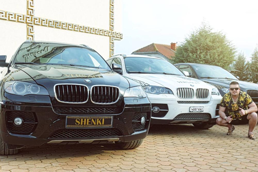 Pre 20 dana nismo mogli da živimo od njega, a danas... Gde je i šta radi Šenki Versaće?