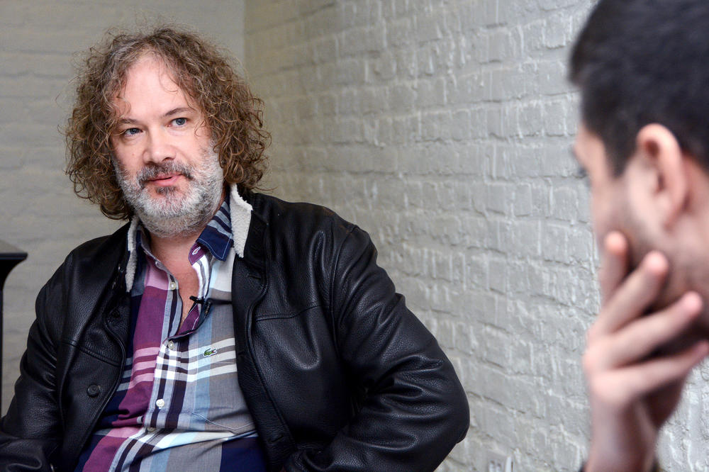 ANĐUS JE ZBOG MILOJICE STALNO SLAO PORUKE VUČIĆU: Saša Mirković tvrdi da novinar nije reketirao biznismena koji je sponzor SNS!