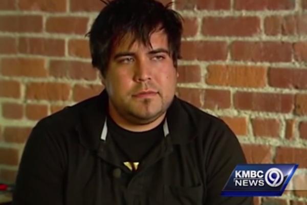 Žene su spavale s njim, jer su mislile da snima porno filmove, a onda su saznale strašnu istinu! (VIDEO)