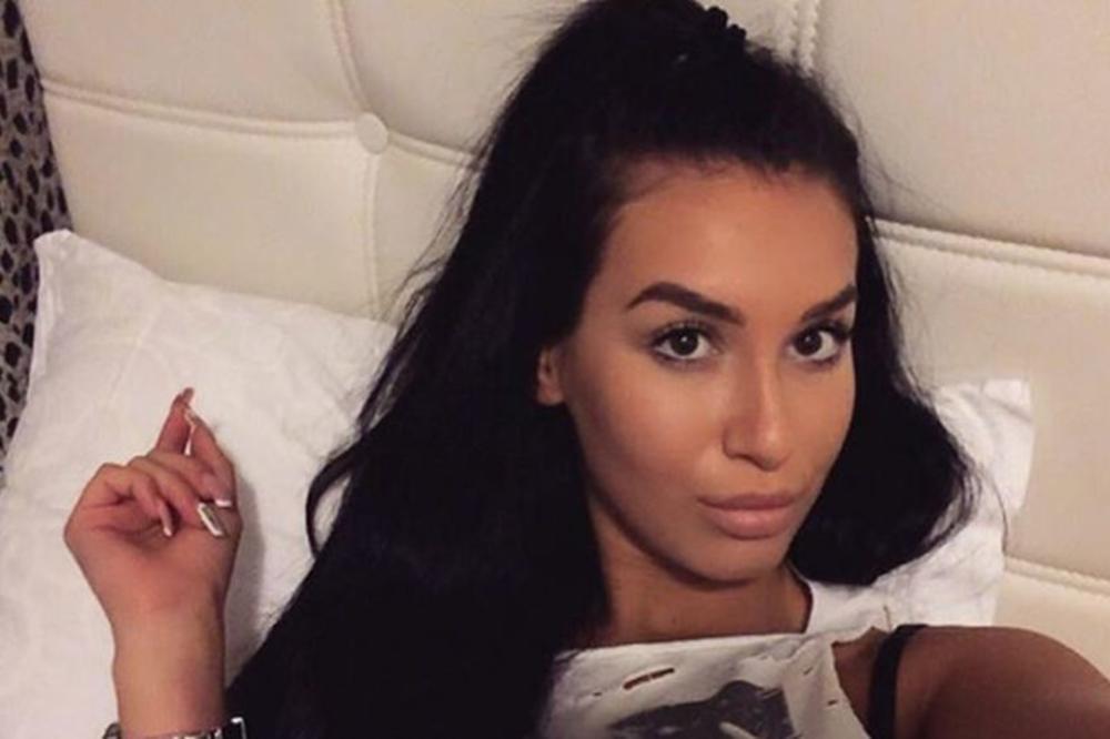 Ne, to nije Kim Kardašijan: Ovo je rođaka srpskog pevača i malo je reći da je bombetina! (FOTO)