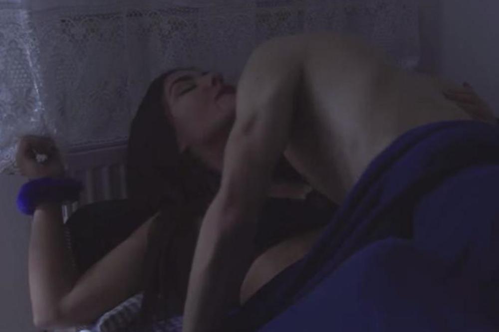 Seks prodaje sve! Ova Srpkinja je imala seks pred kamerama - nije poznata, nije bila u rijalitiju ali... (FOTO)