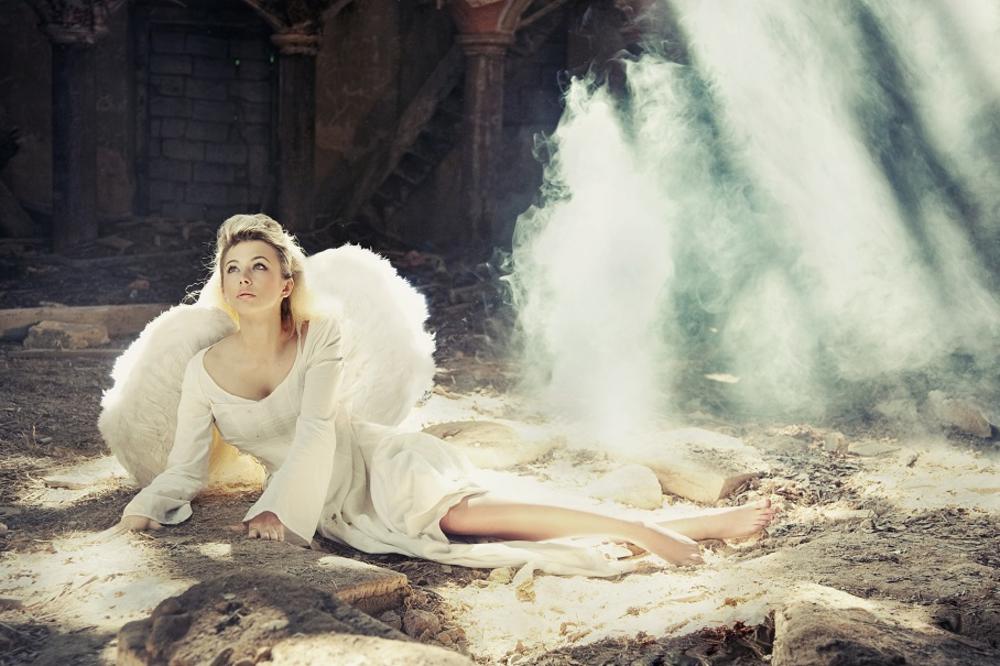 PO DATUMU ROĐENJA SAZNAJTE KOJI JE VAŠ ANĐEO ČUVAR: Od toga zavisi kakve vam moći daje! (GIF)