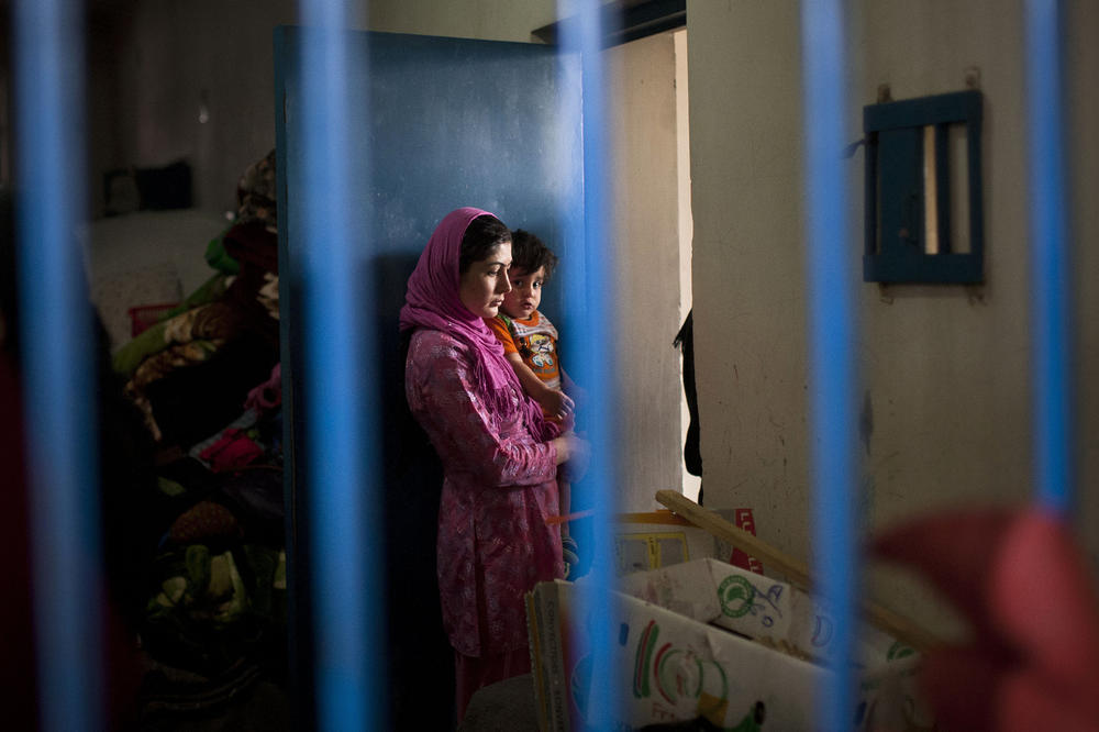 PALILI STE KURAN: Dečak(9) i njegova majka strašno mučeni i stpani u zatvor!