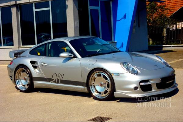 POBEDIO NEMCE, PA UHVAĆEN BEZ VOZAČKE DOZVOLE: Makedonac u stilu Džejms Dina jurio poršeom!