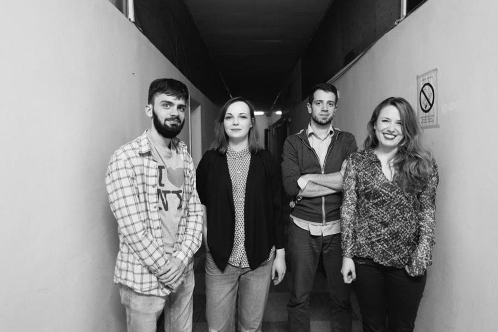 IN ABSENTIAS: Spremite se za pomračenje uma! (VIDEO)