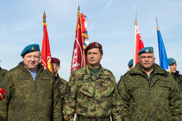 BEZ PROBLEMA! Srpska vojska ušla na Kosovo! (FOTO)