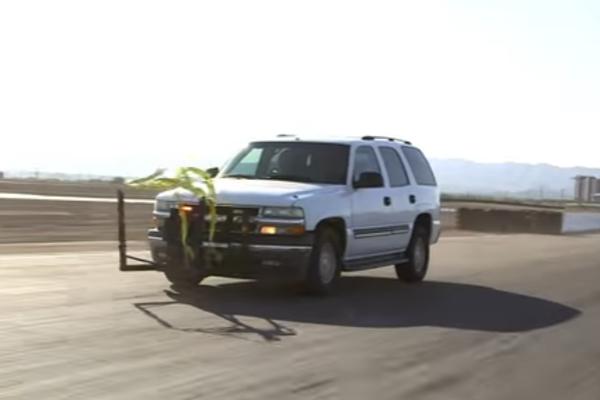 Ameri se vraćaju 200 godina unazad: Odlučili da LASOM HVATAJU BEGUNCE! (VIDEO)