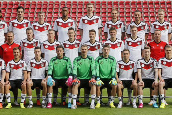 Pre dve godine je osvojio Svetsko sa Nemačkom, a sada snima FILMOVE ZA ODRASLE i na meti je zlobnika! (VIDEO)