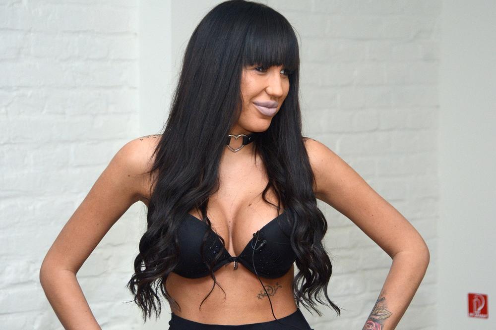 OVO JE GOSPODIN AJFON: Tijana pokazala dečka!! Samo da čujete čime se bavi - obožavaće ga svaka cica! (FOTO)