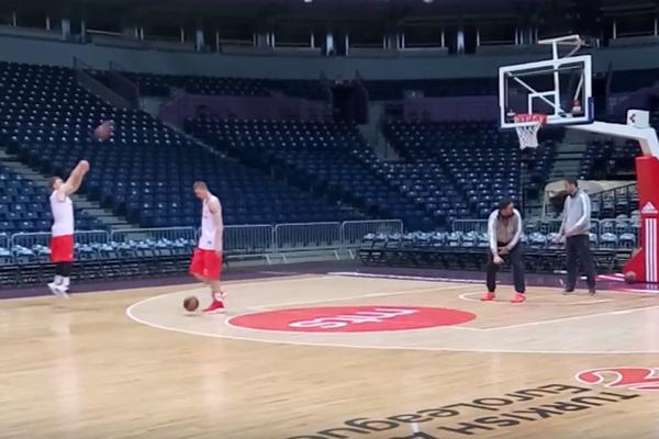 CEPAO JE MREŽICU I SA 8 METARA: Koje je sve to trikove Volters spremio za Baskoniju? (VIDEO)