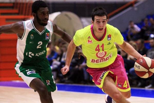 Ne pomaže Megi ni kad Novak ubaci 7 trojki, okršaj Džejmsa i Žižića dobio Amerikanac! (VIDEO)