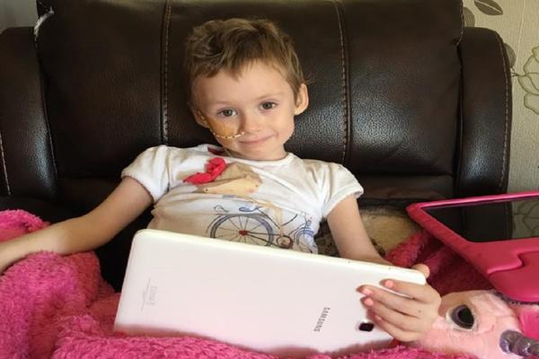 Srce da vam pukne od muke: Gorka istina iza fotografije koja je potresla svet! (FOTO)