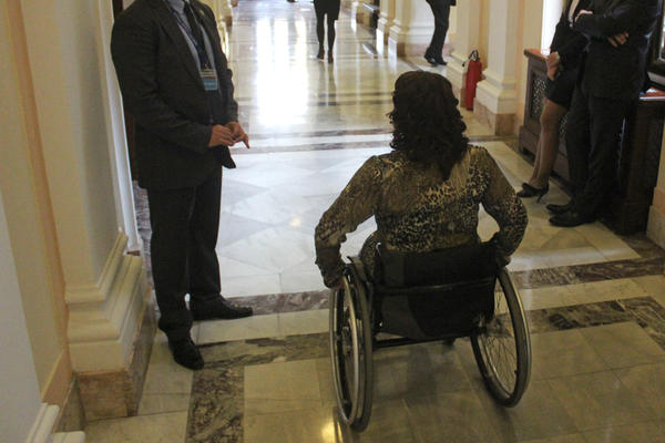 OVA SRPSKA BANJA DISKRIMINIŠE OSOBE SA INVALIDITETOM! Poslanica u kolicima otkrila PORAŽAVAJUĆU ISTINU