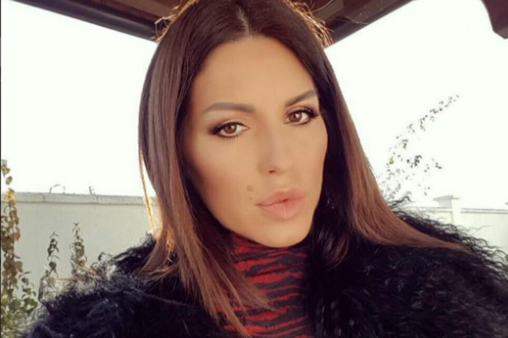 PRESLATKO Seku Aleksić ispred automobila sačekalo IZNENAĐENJE: A nije od Veljka! (FOTO)